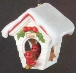 1979 Ready For Christmas Birdhouse (No Box) *Has Yellowed