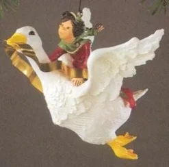 1982 Christmas Fantasy Goose (re-issued From 1981)