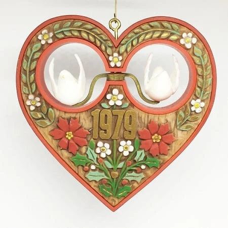 1979 Twirl About Christmas Heart (No Box)