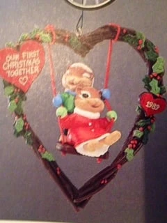 1989 First Christmas Together Wreath Swing (No Box)
