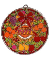 1977 Colors Of Christmas Wreath (No Box)