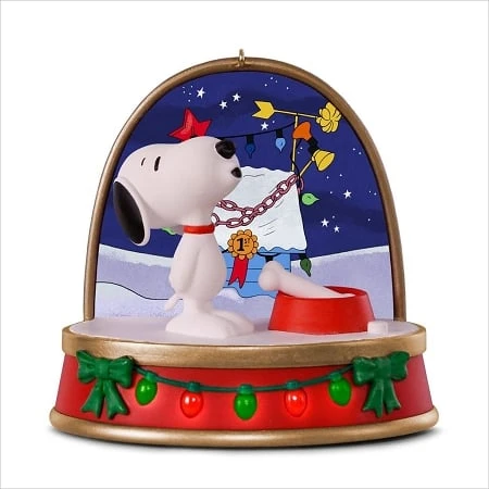 2018 Peanuts A Charlie Brown Christmas Collection - Snoopy *Magic *Requires Keepsake Power Cord